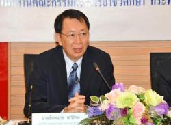 สอศ.เดินหน้าเพิ่มยอดเด็กอาชีวะปี58