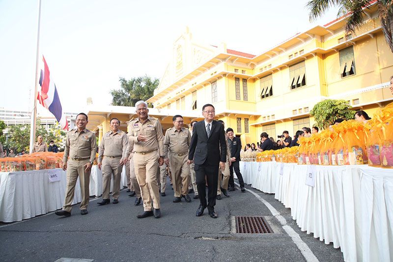 นายประเสริฐ จันทรรวงทอง รัฐมนตรีว่าการกระทรวงศึกษาธิการ